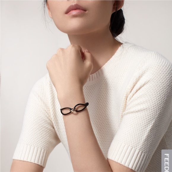 Cartier Trinity Bracelet - Picture 2 of 7